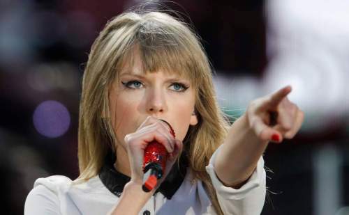 Trevor Hagan / Winnipeg Free Press
We really, really like you, Taylor Swift.