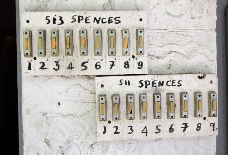 Joe Bryksa / Winnipeg Free Press
This Spence Street rooming house has 18 suites and accompanying doorbells.