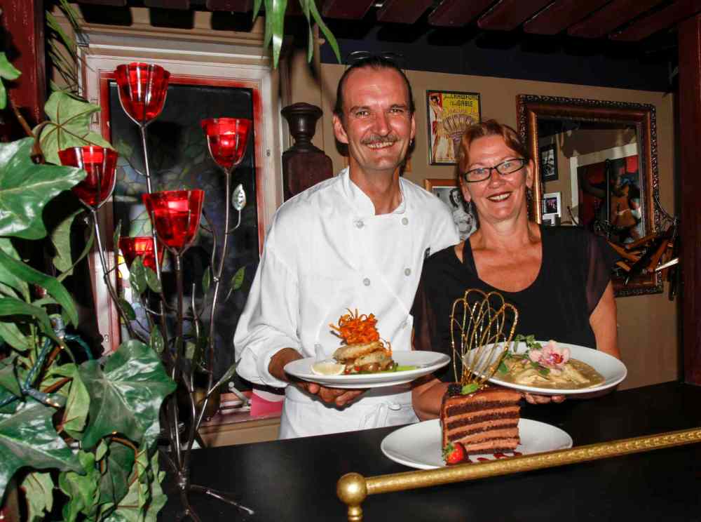 JESSICA BURTNICK / WINNIPEG FREE PRESS Files
Alan Shepard and Verna Judge are the owners of Step'n Out.