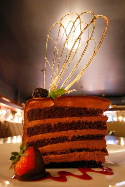 JESSICA BURTNICK/WINNIPEG FREE PRESS
The decadently delicious Callebaut Chocolate Sin Cake at Step’n Out.