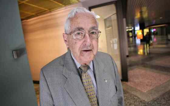 MIKE DEAL / WINNIPEG FREE PRESS FILESJustice Ted Hughes authored the Phoenix Sinclair inquiry report released in January 2014.