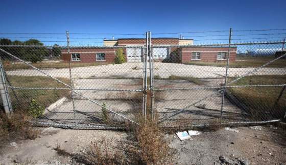 Phil Hossack / Winnipeg Free PressThe former Kapyong Barracks sits on 100 acres of prime real estate along Kenaston Boulevard in Tuxedo. The federal government and Treaty 1 First Nations remain locked in a legal battle for the land.