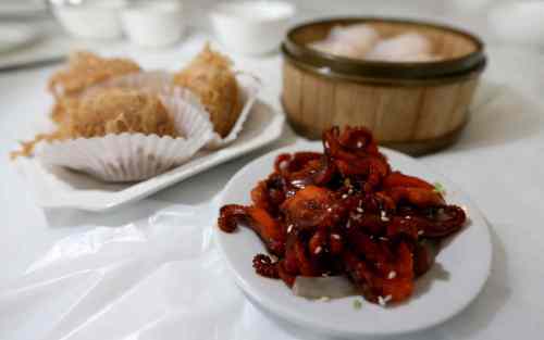 TREVOR HAGAN / WINNIPEG FREE PRESS
Clockwise from left, Woo Kok, Shrimp Dumplings and Octopus in Chili Oil at Dim Sum Garden.