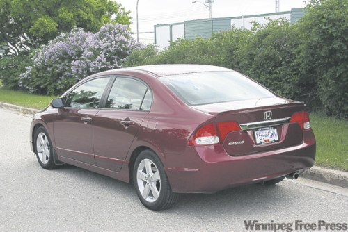 2009 HONDA CIVIC SPORT: A sensible car with a dash of sporty DNA