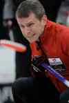 John Woods / Winnipeg Free Press
Jeff Stoughton (Charleswood) curls against  Mike McEwen (Fort Rouge)  at the Safeway Championship in Winnipeg Saturday.