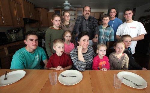 Phil Hossack / Winnipeg Free Press
Phil Hossack / Winnipeg Free Press 

It's hard to get the whole family together for a portrait. Here are 13 of the 17 members. BACK ROW, L-R: Anika, 13, Lisa, 8, Hannah, 14, Jakob, Johannes, 17, David, 22, Daniel, 19. FRONT ROW, L-R: Sam, 17, Nathan, 7, Lina, Nelly, 5, Helen, 10, and Jonathan, 11.