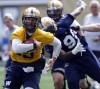 KEN GIGLIOTTI / WINNIPEG FREE PRESS
Max Hall handles the ball at practice Wednesday.