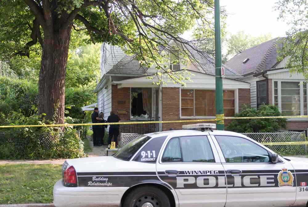 Sarah Taylor / Winnipeg Free Press Archives
Winnipeg police Chief Devon Clunis warned more than a year ago his officers were neither trained nor predisposed to perform the job of mental-health workers and said he was working with health officials to create a more comprehensive emergency protocol that ensured when a crisis did develop, there would be a multidisciplinary response.