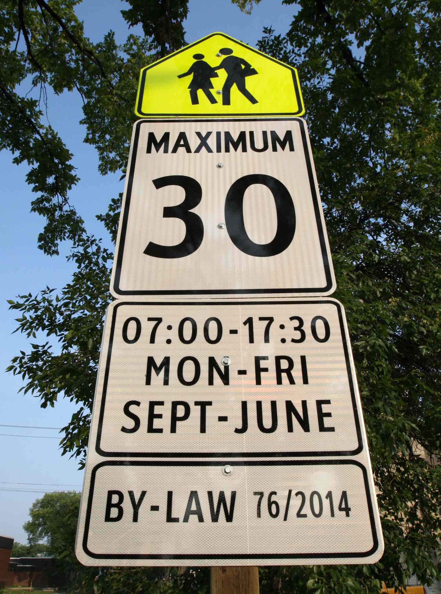 Signs near schools good news for kids’ safety Winnipeg Free Press