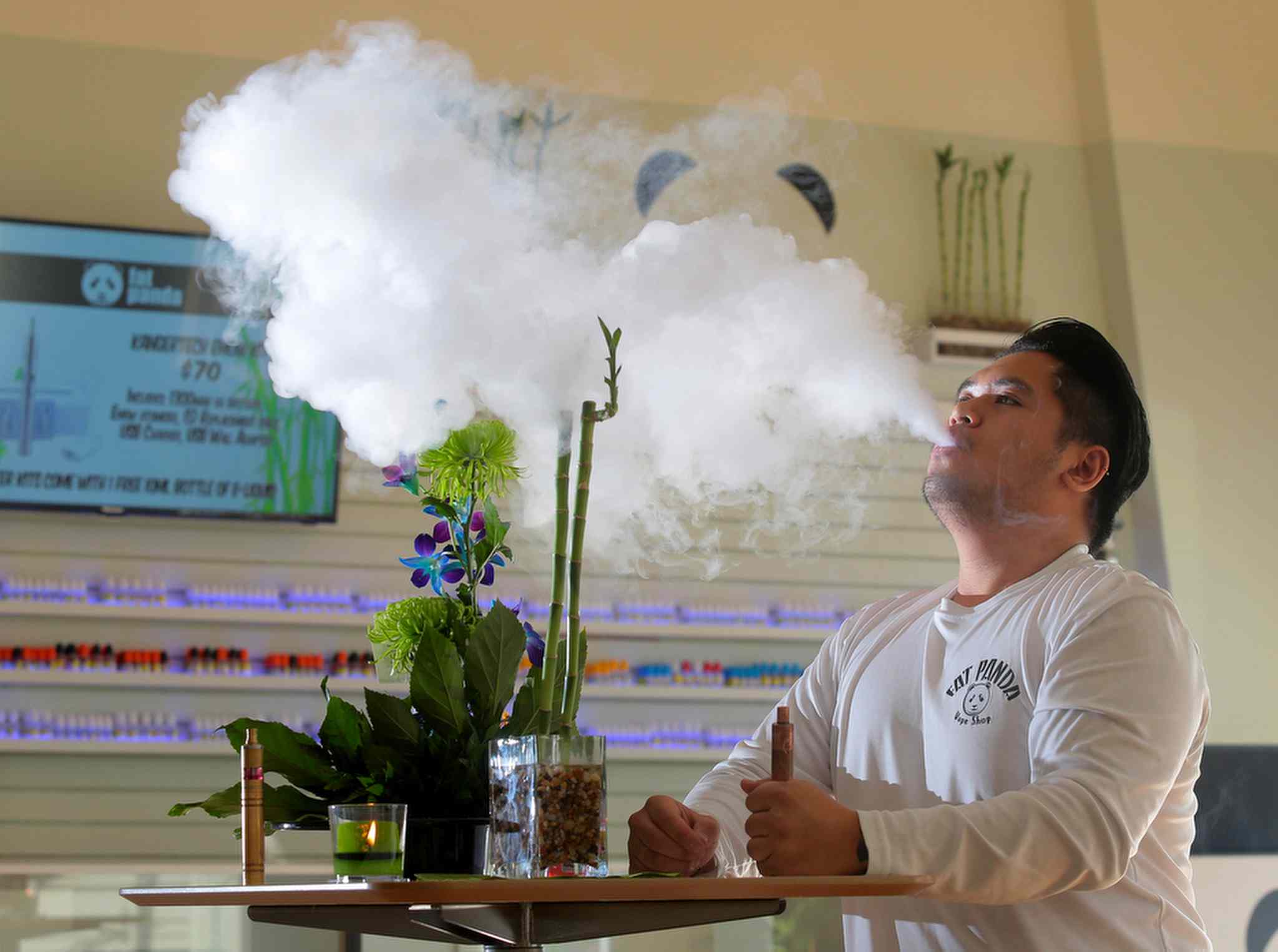 Winnipeg restaurants will seek clarity on e-cigarette use at forum –  Winnipeg Free Press