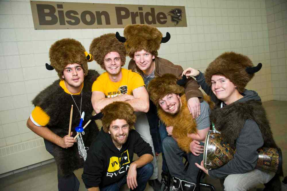 DAVID LIPNOWSKI / WINNIPEG FREE PRESS
From left to right (front row): Shahab Valipour, Dave Grad, Kevin Oliver and (back row) Randy Klassen, Andy Fenwick and Darren Sanscartier are members of the Big Horns.