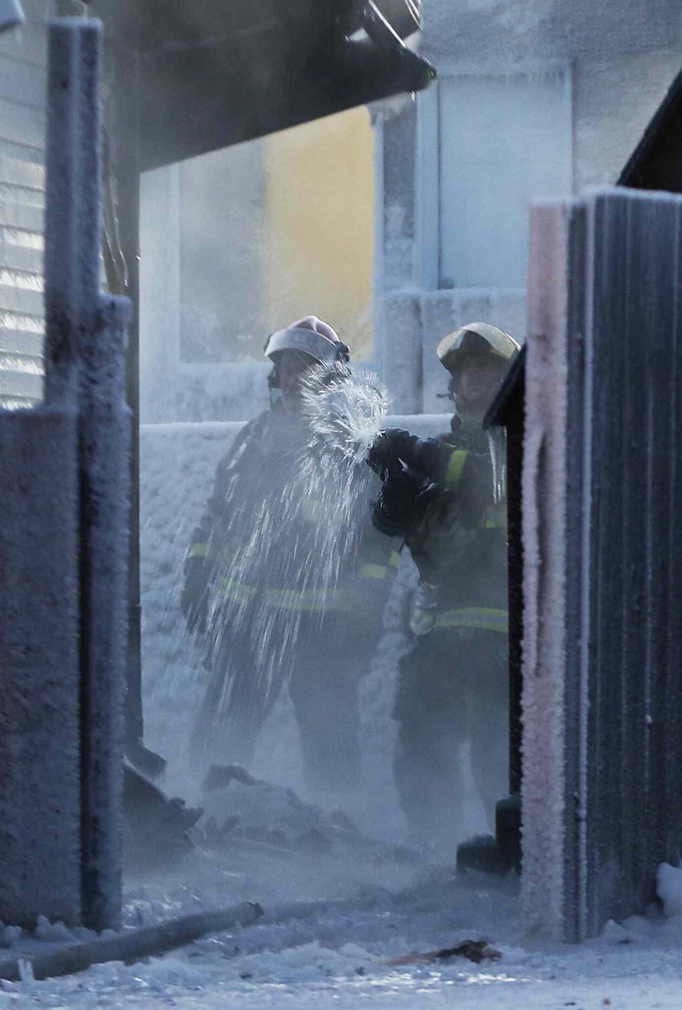 Fire destroys St. Norbert home, damages home next door Winnipeg Free