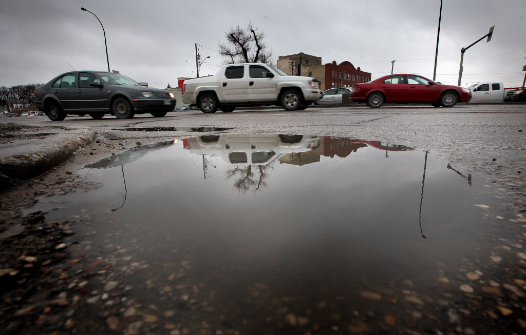 Mild weather not saving city hall any money on snowclearing budget Winnipeg Free Press