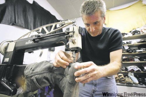 MIKE.DEAL@FREEPRESS.MB.CA
‘It’s something to be proud of. It’s a great trade,' says Gary Kozussek, owner of The Shoe Guy in Grant Park mall