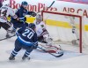 DAVID LIPNOWSKI / WINNIPEG FREE PRESS
Winnipeg Jets' Lee Stempniak (20) takes a shot on Chicago Blackhawks' Corey Crawford (50).