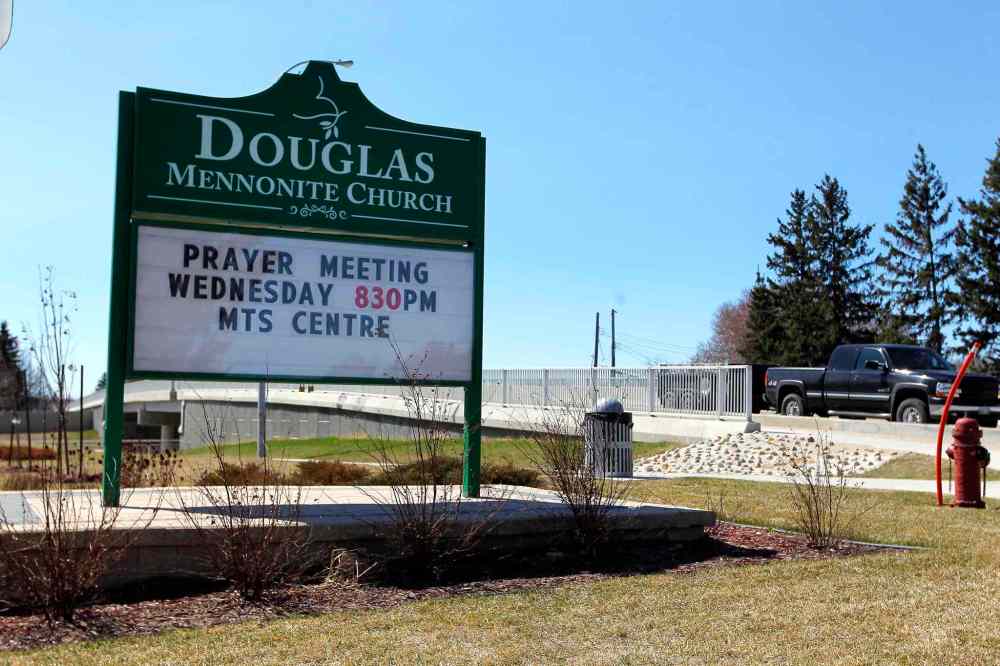 BORIS MINKEVICH/WINNIPEG FREE PRESS
Douglas Mennonite Church has a Jets message on its sign Wednesday.