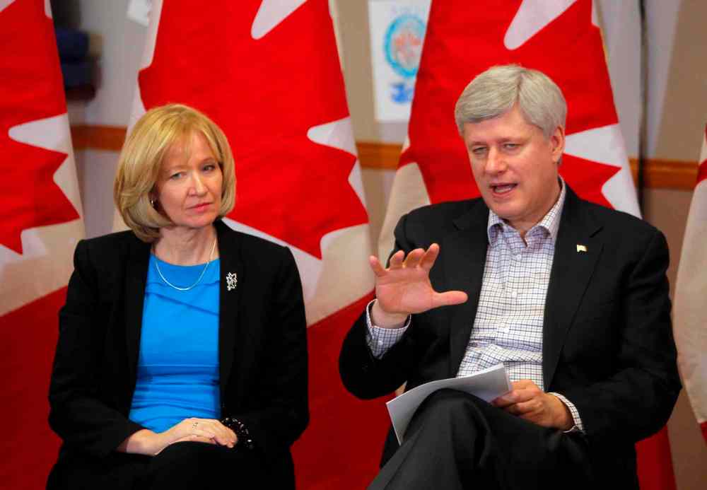 BORIS MINKEVICH/WINNIPEG FREE PRESS
Canadian Prime Minister Stephen Harper And Loreen Harper at Winakwa Community Centre in Winnipeg Friday morning.