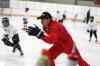 Ruth Bonneville / Winnipeg Free Press
Mark Scheifele works with young hockey players on the ice.