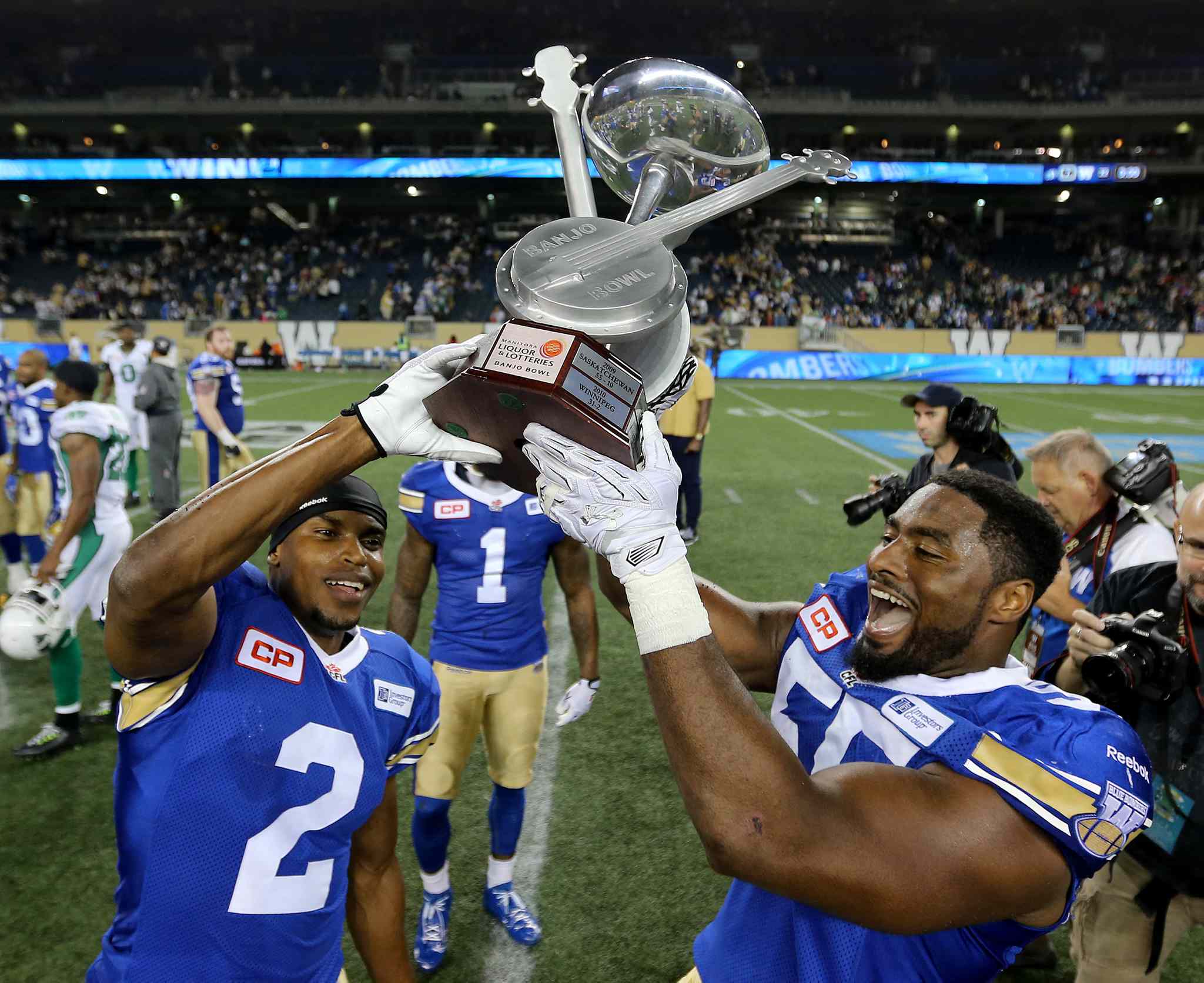 Messy Banjo Bowl win breathes life into Bombers Winnipeg Free Press