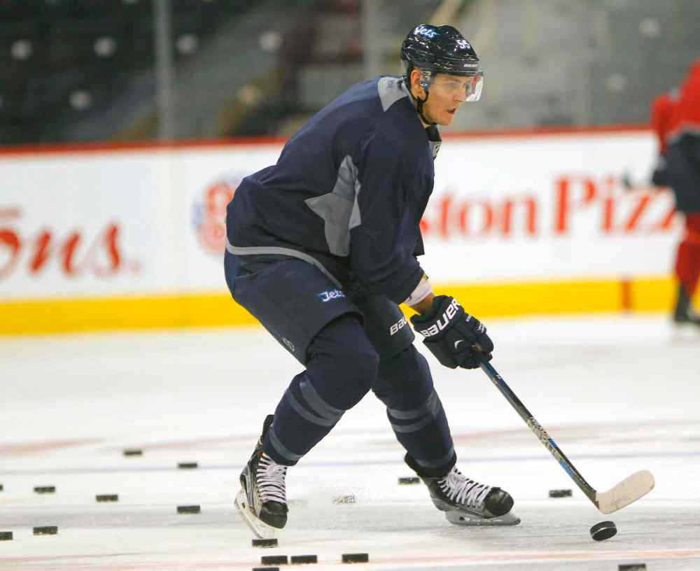 JOE BRYKSA / WINNIPEG FREE PRESS files
Winnipeg Jets Mark Scheifele at practice Thursday morning at the MTS Centre in Winnipeg. The Jets are preparing for their home opener against The Calgary Flames this Friday.