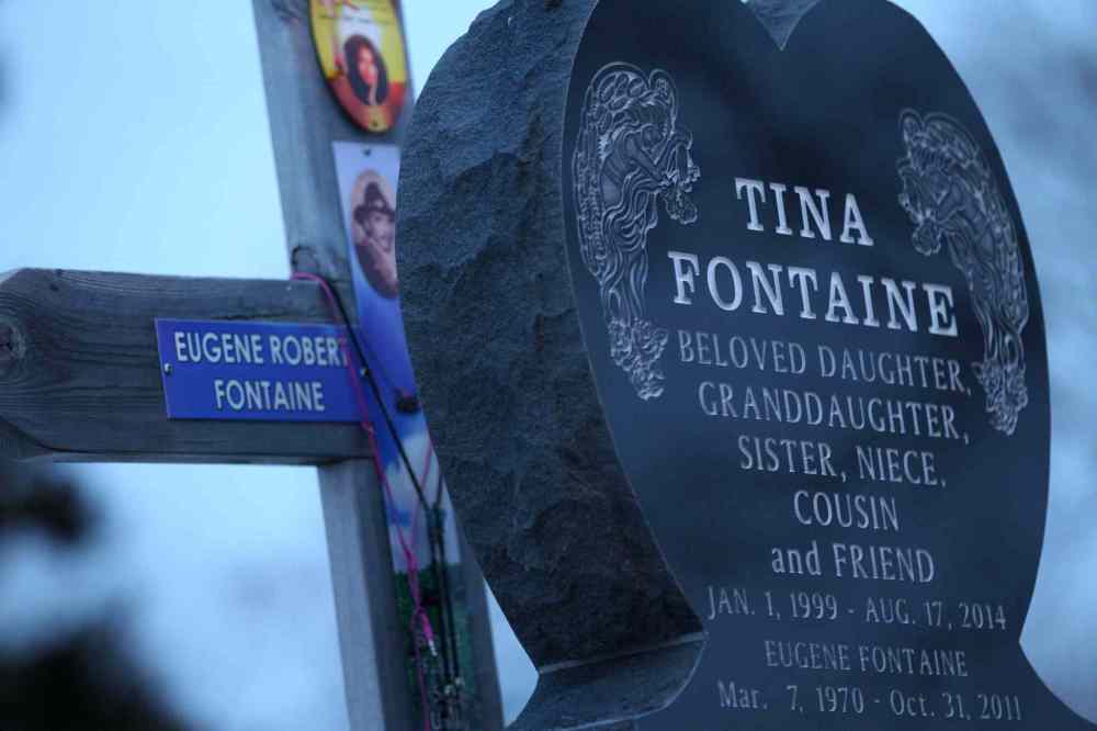 Ruth Bonneville / Winnipeg Free Press
The headstone in Sagkeeng First Nation where Tina Fontaine and her father, Eugene are laid to rest.
