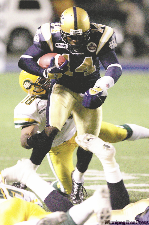 Otis Amey runs after a catch during Friday's win over the Eskimos.