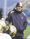 WAYNE.GLOWACKI@FREEPRESS.MB.CA
Mike Kelly got bundled up Friday.