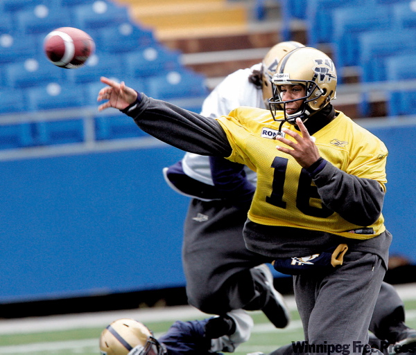 WAYNE.GLOWACKI@FREEPRESS.MB.CA
A Winnipeg win in Montreal on Sunday would stick in the back of the Alouettes' minds come playoff time, said Bombers quarterback Michael Bishop.