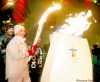 BORIS MINKEVICH / WINNIPEG FREE
In towns across eastern Manitoba and along city streets, thousands of fans  flocked to see the 2010 Olympic torch. The day ended with Noah Palansky lighting a community cauldron at The Forks Tuesday night