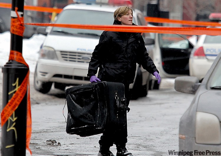 Man’s body found stuffed in suitcase – Winnipeg Free Press