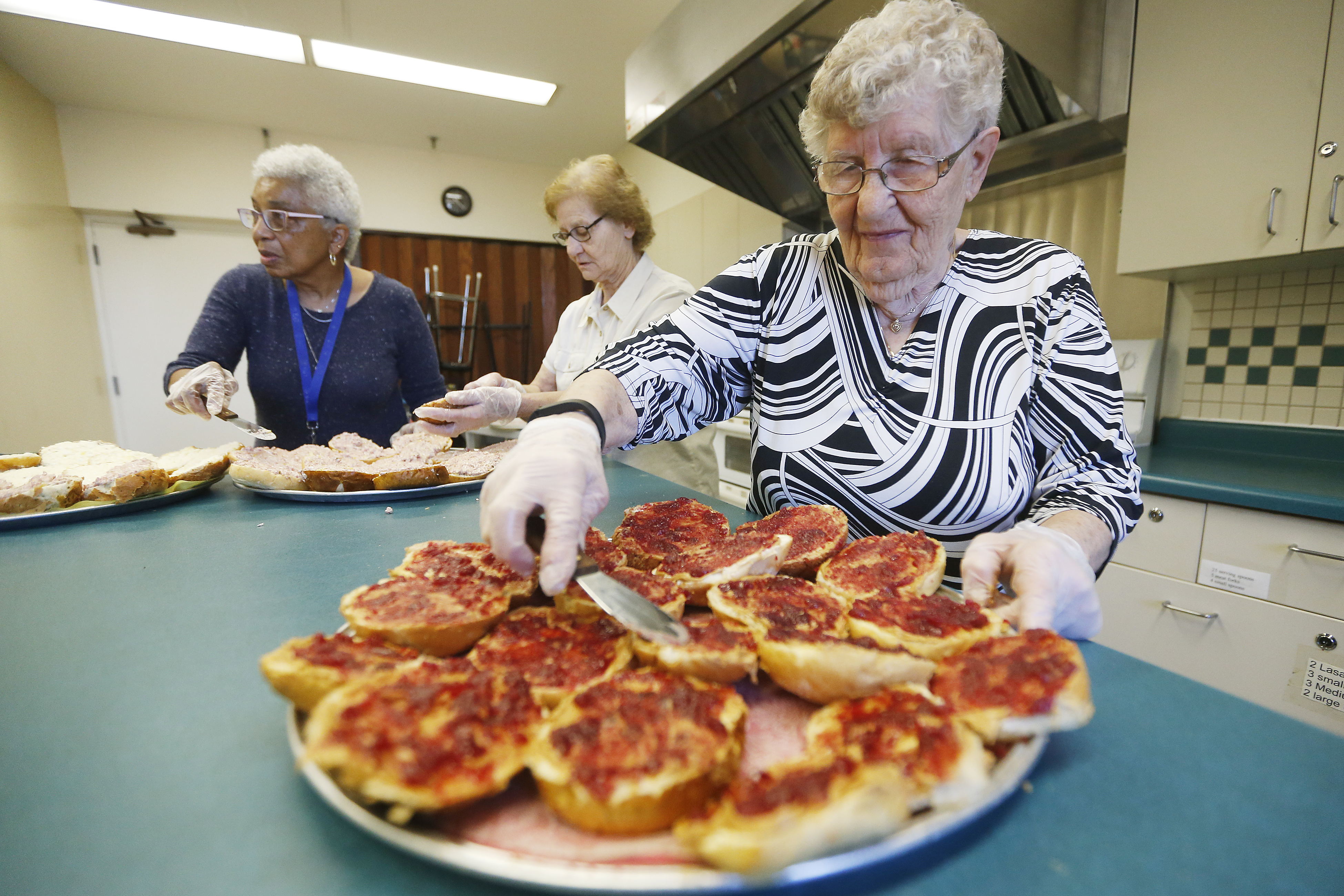 Serving lunch and spiritual nourishment – Winnipeg Free Press
