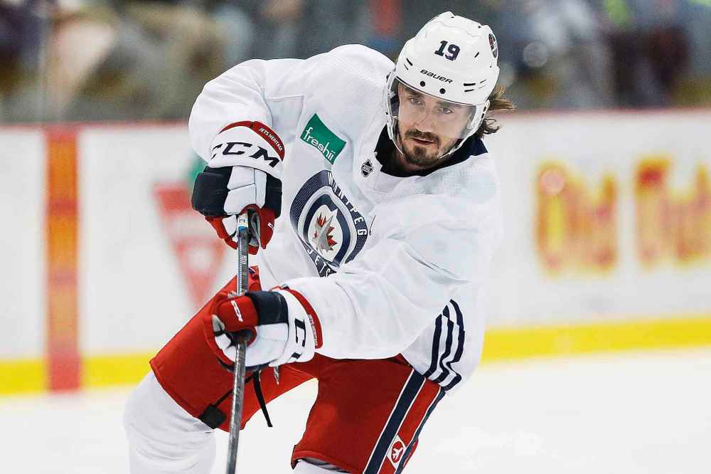 JOHN WOODS / WINNIPEG FREE PRESS FILES
Nic Petan hit the ice but was relegated to the press box for a 20th straight game as a healthy scratch.