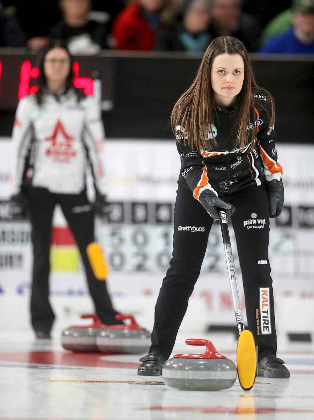 TREVOR HAGAN / WINNIPEG FREE PRESS
Tracy Fleury, right, and Kerri Einarson during the Scotties final.