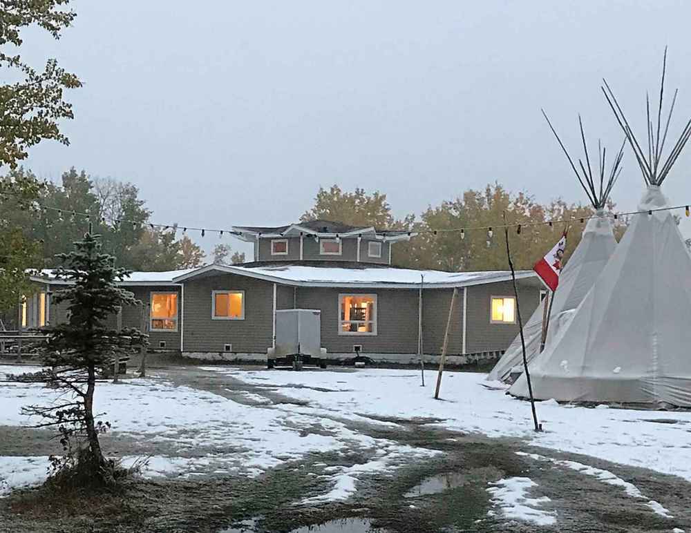 MAURICE BRUBACHER / WINNIPEG FREE PRESS
The vision for the design was 'guided by spirit,' said Dwayne McCorrister, a traditional knowledge keeper with the Peguis First Nation.
Sun Lodge Village in Peguis
- for Alexandra Paul story / Winnipeg Free Press 2019