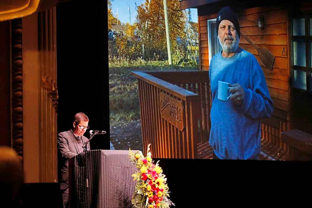 JOHN WOODS / WINNIPEG FREE PRESS
Brian Bowman, Mayor of Winnipeg, speaks at the Celebration of Life for the Winnipeg Free Press writer Randy Turner.