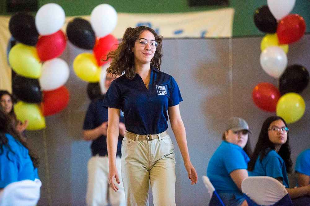 MIKAELA MACKENZIE / WINNIPEG FREE PRESS FILES
Winnipeg Free Press Youth CEO Cheyenne Moar walks up to the stage at the Youth CEO program kickoff at the Neeginan Centre in June.