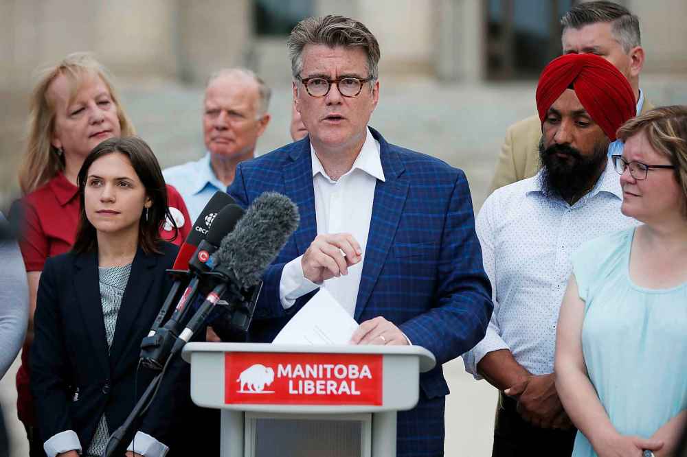 JOHN WOODS / WINNIPEG FREE PRESS FILES
Manitoba Liberal leader Dougald Lamont spoke to media about creating an independent commission to review Manitoba’s tax system last week.