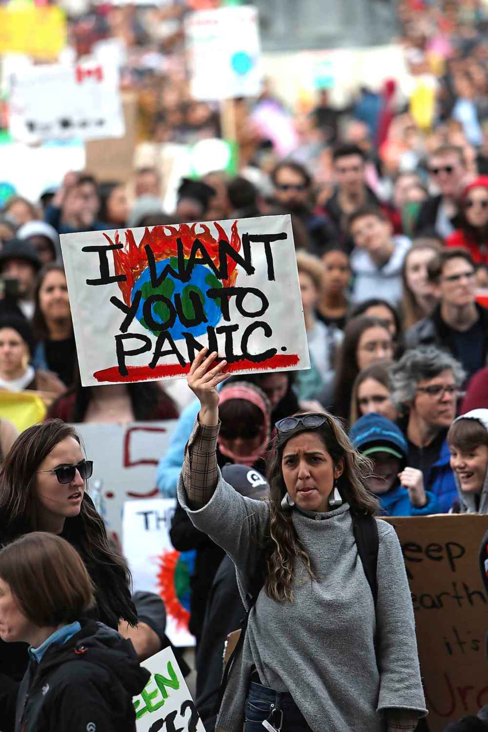 RUTH BONNEVILLE  /  WINNIPEG FREE PRESS 
Hundreds of students, teachers, parents and supporters of all walks of life gather around and on the steps of the Legislative Building holding signs while listening to speeches just prior to the climate strike walk Friday.See story.



Sept 27th, 2019