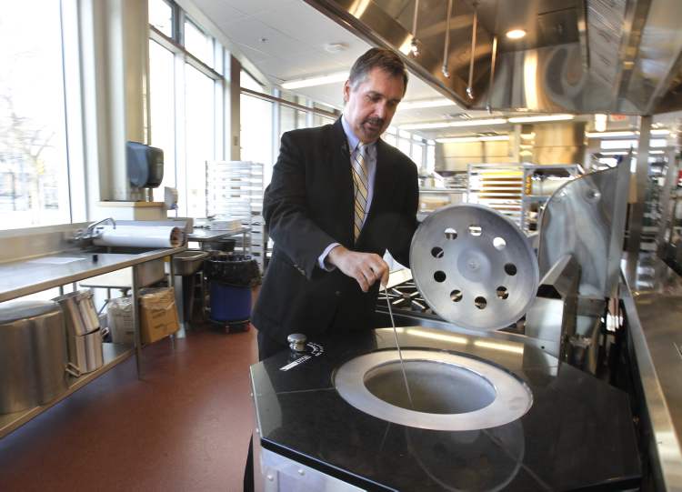 Wayne Glowacki / Winnipeg Free Press
‘All the daily specials are created by the students. You can converse with the students; we’ll even give you a recipe if you ask for it’
— Keith Muller, dean of RRC’s hospitality and culinary arts programs, which have a tandoori oven