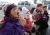 Wayne Glowacki / Winnipeg Free Press
Danika, 3, sister Deah, 18 months, Austyn, 8, and her brother Thayne, 6 (from left), get in their licks at the Bridge Drive-In on Jubilee Avenue on Friday, enjoying their ice cream as the weather warms.