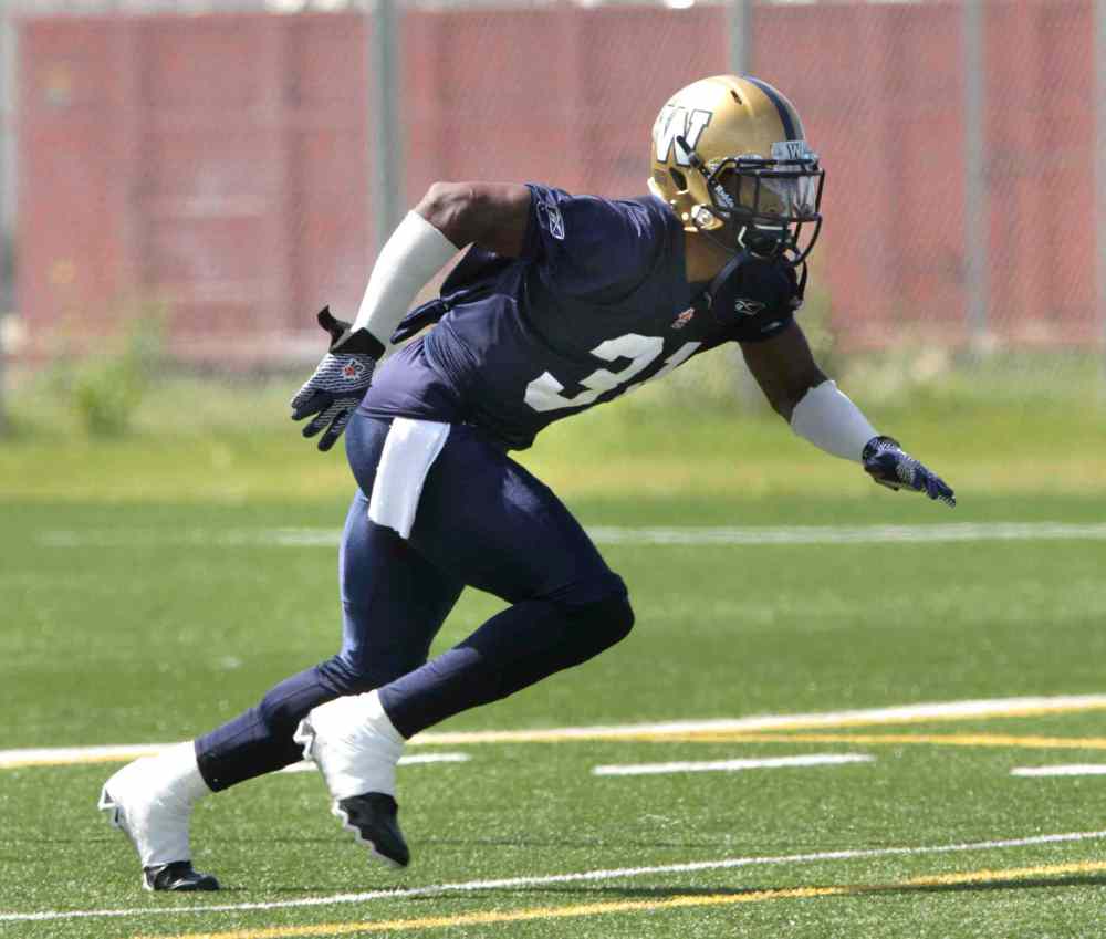 Wayne Glowacki / Winnipeg Free Press
Winnipeg Blue Bombers' Moe Leggett was back at safety during the team's practice at the Bison practice facility Tuesday.