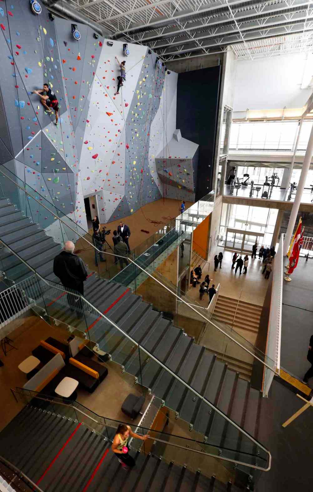 WAYNE GLOWACKI / WINNIPEG FREE PRESS
Multi-level views of the Active Living Centre.