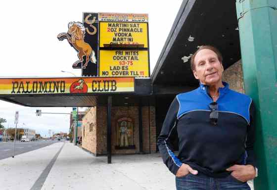 Wayne Glowacki / Winnipeg Free PressCary Paul, operating partner of the Palomino Club on Portage Avenue. They are in negotiations to move to the old 4Play Sports Bar on Portage Avenue and Hargrave Street.