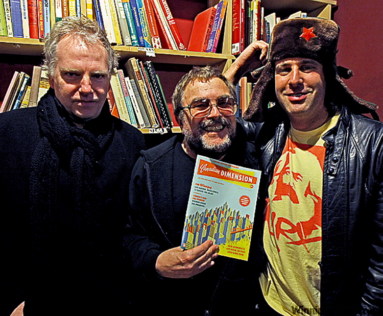 JOE.BRYKSA@FREEPRESS.MB.CA
From left: Guy Maddin, Cy Gonick and Noam Gonick launch Canadian Dimension magazine in February at the Tallest Poppy.