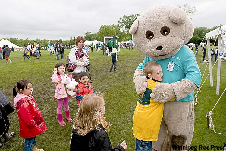 Teddy Bears’ Picnic makes a big splash Winnipeg Free Press
