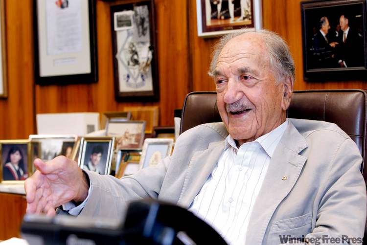 Wayne Glowacki / Winnipeg Free Press Archives
Albert D. Cohen, Chairman, president and co-CEO of Gendis Inc., passed away after a brief illness at the age of 97.