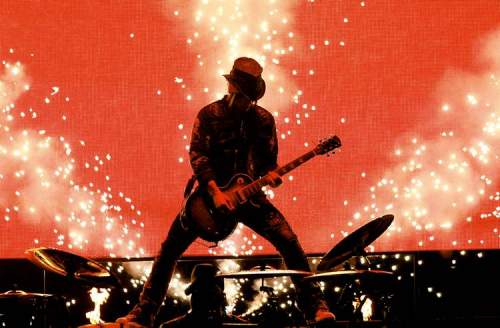Guns N’ Roses: It was a pure spectacle of rock ’n’ roll excess.