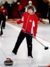 PHIL.HOSSACK@FREEPRESS.MB.CA
Jason Gunnlaugson follows a rock in play on opening day of the MCA Bonspiel Thursday.