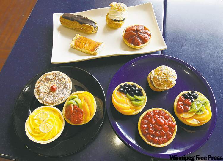 KEN GIGLIOTTI / WINNIPEG FREE PRESS
Selection of pastries and tarts from Prairie Ink's brunch buffet.