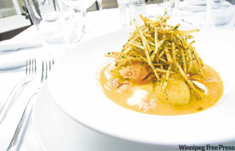 DAVID LIPNOWSKI / WINNIPEG FREE PRESS
Gastro pubs and takeout joints alike are hopping aboard the gravy train